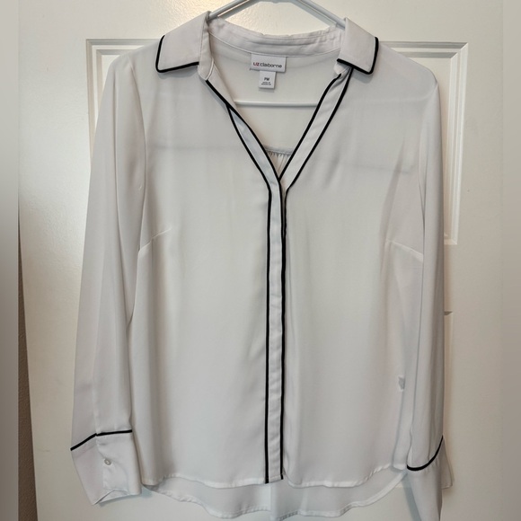 Liz Claiborne Button Down Blouse Petite Medium - Picture 1 of 7